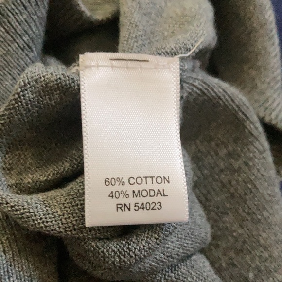 Banana Republic Men’s Large Slim Fit Sweater - Picture 5 of 5